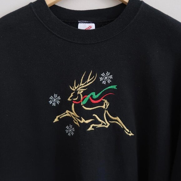 Vintage 80's Jerzees Black metallic Embroidered Reindeer Christmas Sweatshirt - Picture 2 of 3